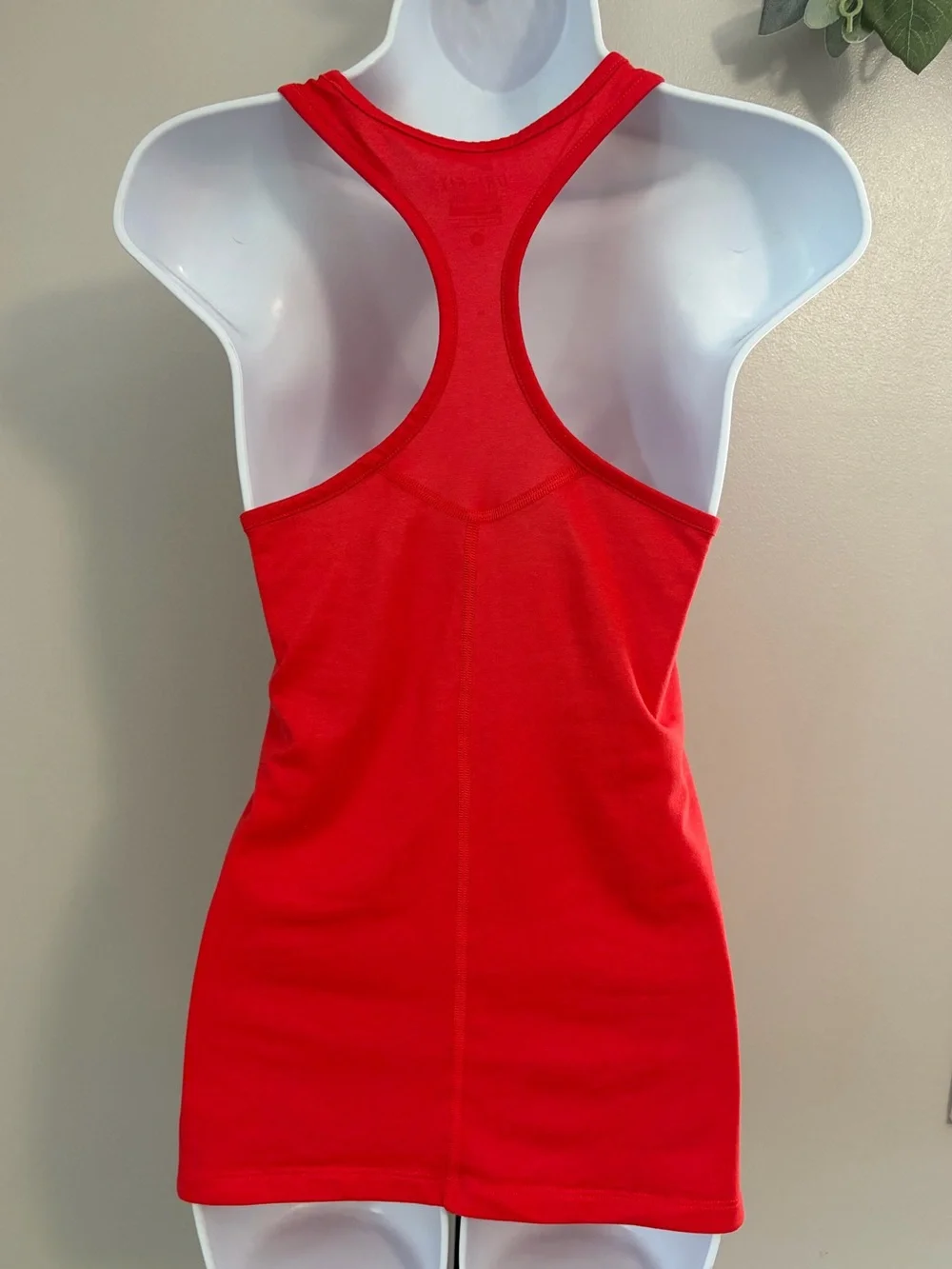 Nike Women's Red Scoop Neck Tank Top